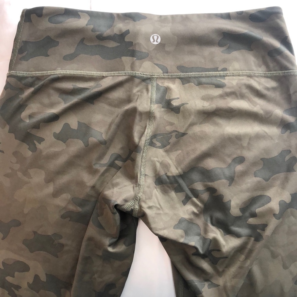 Camo crop Lululemon leggings. Size 8